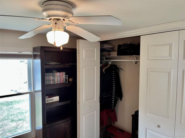 529 5th Ave, Middletown, NY 10941