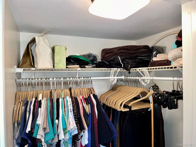 529 5th Ave, Middletown, NY 10941