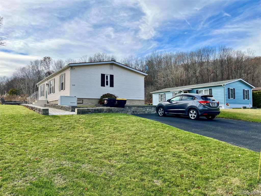 529 5th Ave, Middletown, NY 10941