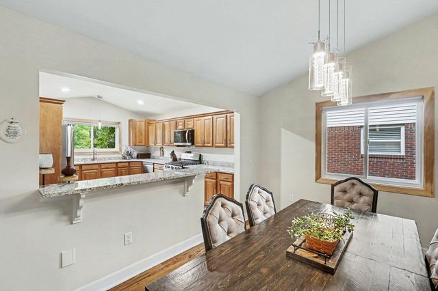 37454 Eagle Drive, Livonia City, MI 48150