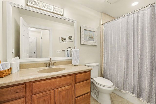 37454 Eagle Drive, Livonia City, MI 48150