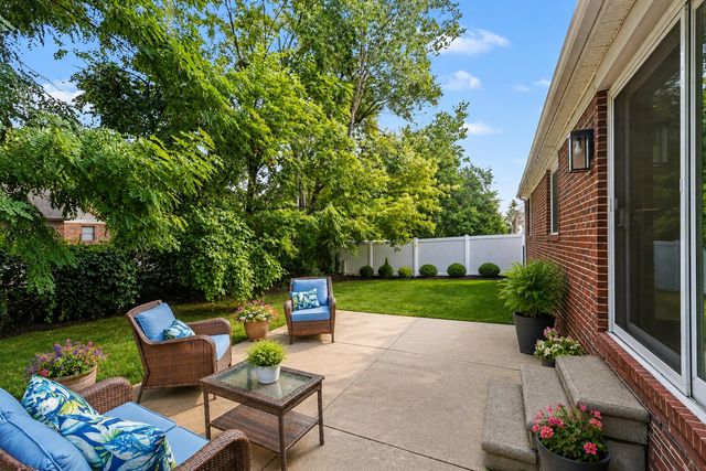37454 Eagle Drive, Livonia City, MI 48150