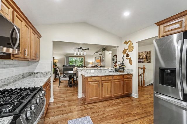 37454 Eagle Drive, Livonia City, MI 48150