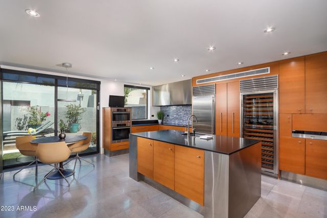 6333 N SCOTTSDALE Road 22, Scottsdale, AZ 85250