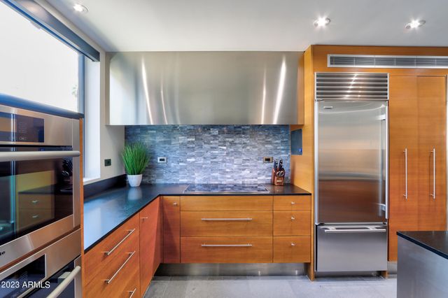 6333 N SCOTTSDALE Road 22, Scottsdale, AZ 85250