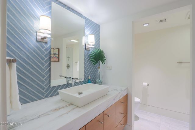 6333 N SCOTTSDALE Road 22, Scottsdale, AZ 85250