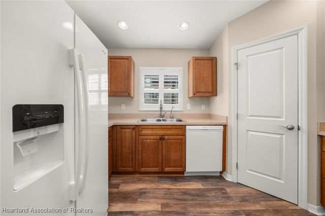 10433 High Grove Avenue, Lake Placid, FL 33852