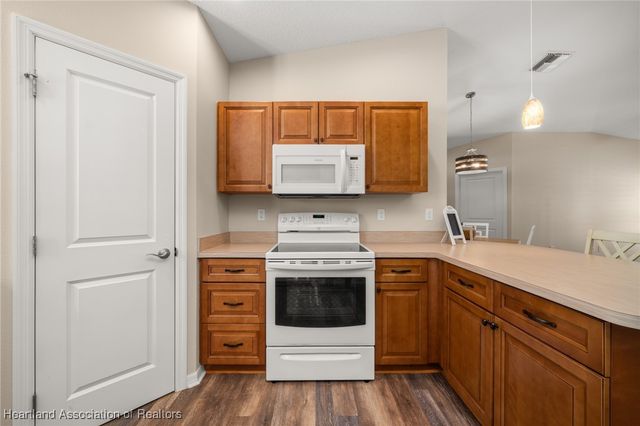 10433 High Grove Avenue, Lake Placid, FL 33852