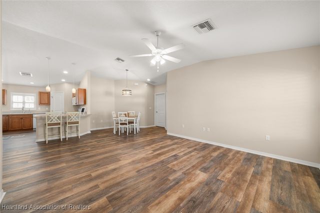 10433 High Grove Avenue, Lake Placid, FL 33852