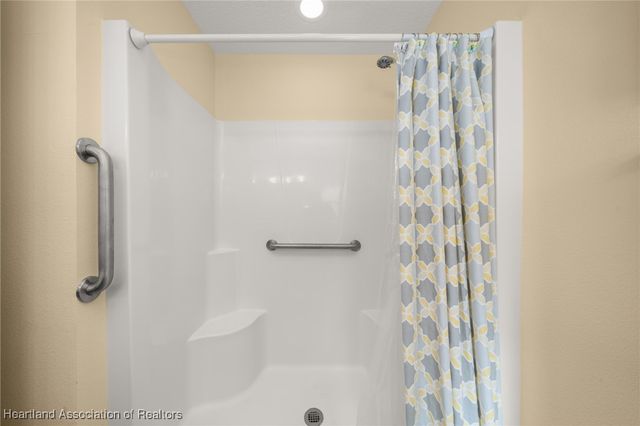 10433 High Grove Avenue, Lake Placid, FL 33852