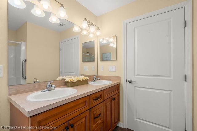 10433 High Grove Avenue, Lake Placid, FL 33852