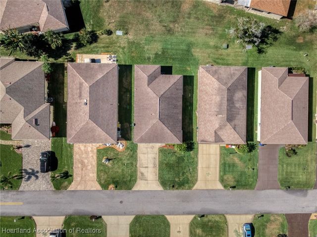 10433 High Grove Avenue, Lake Placid, FL 33852