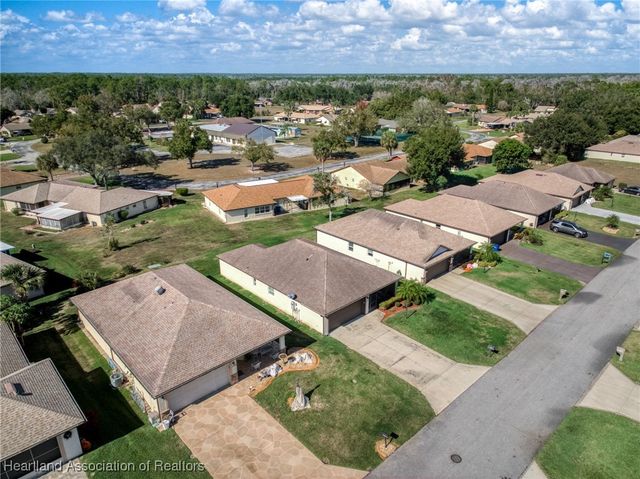 10433 High Grove Avenue, Lake Placid, FL 33852