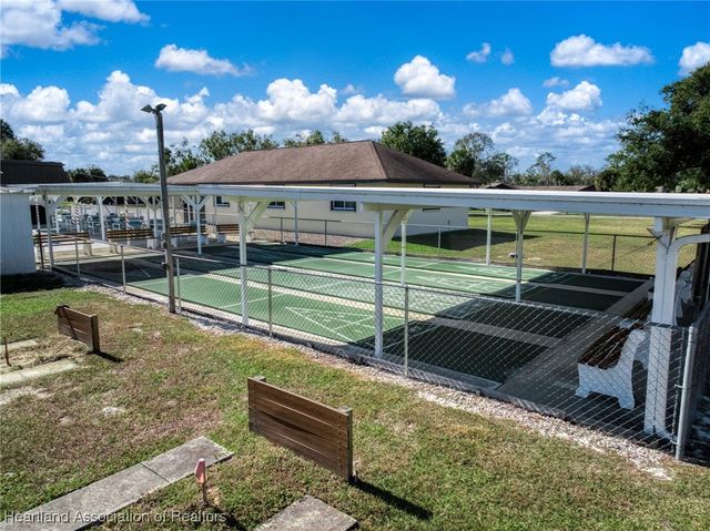 10433 High Grove Avenue, Lake Placid, FL 33852