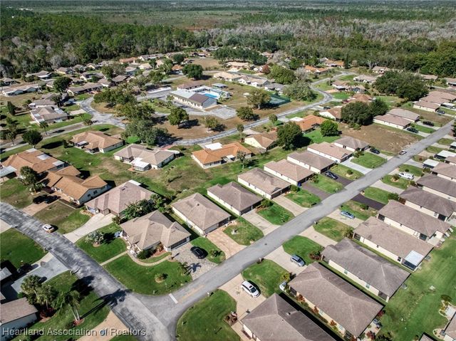 10433 High Grove Avenue, Lake Placid, FL 33852