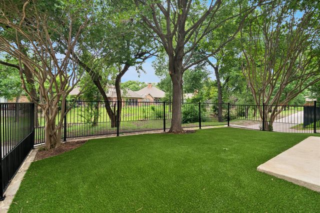 1313 Auburn Place, Plano, TX 75093