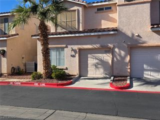 9673 Belle Amour Lane, Las Vegas, NV 89123