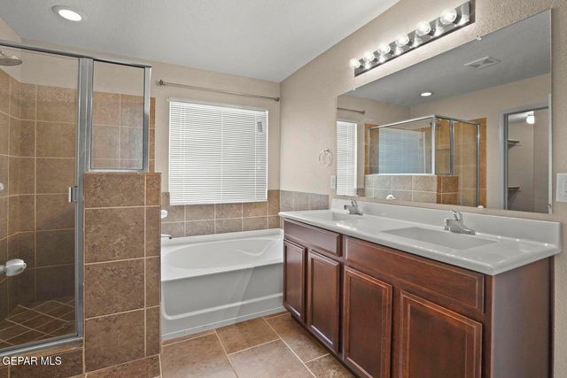 5028 SILVER RANCH Avenue, El Paso, TX 79934