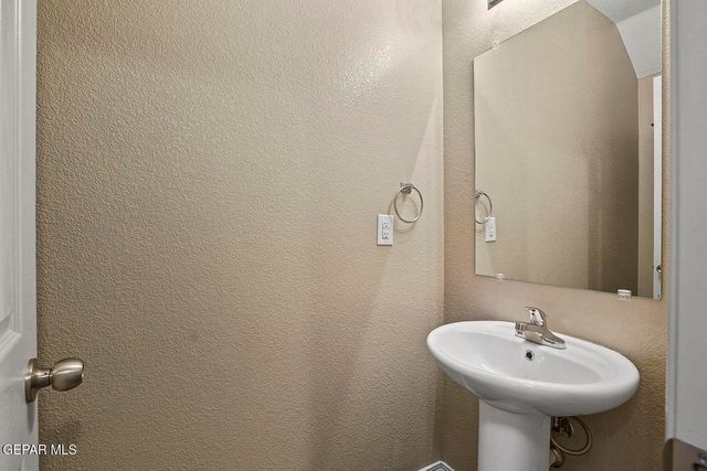 5028 SILVER RANCH Avenue, El Paso, TX 79934