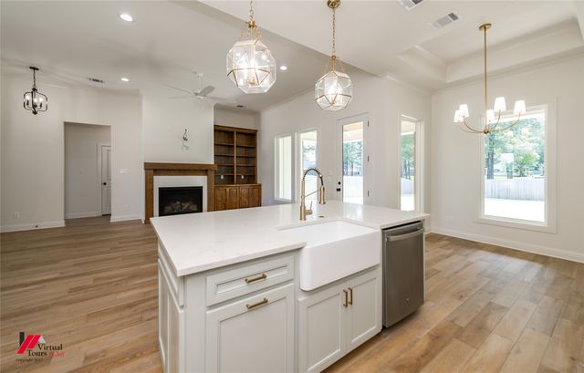 725 Julesburg Lane, Benton, LA 71006