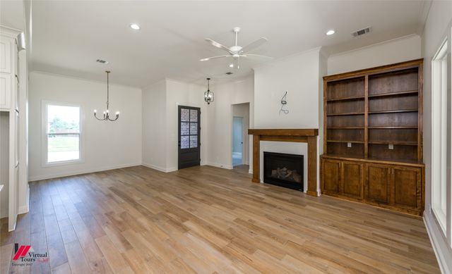 725 Julesburg Lane, Benton, LA 71006