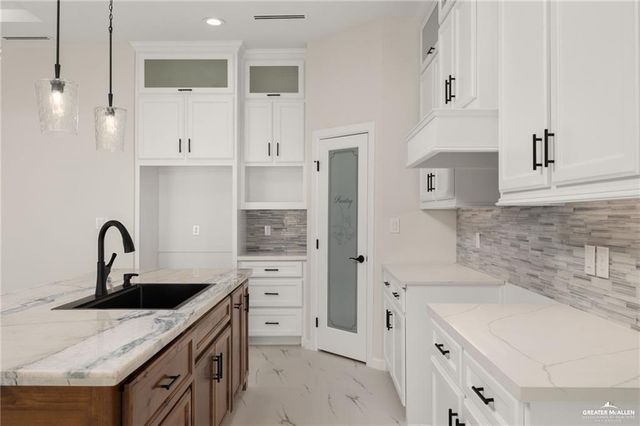 3901 La Paloma Drive, San Juan, TX 78589