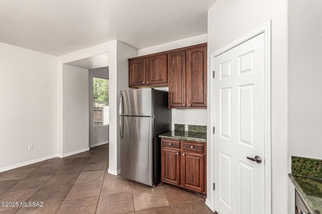 120 W Vuelta Friso, Sahuarita, AZ 85629