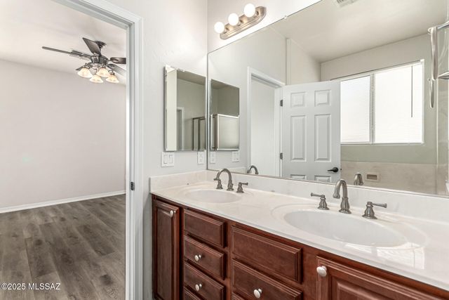 120 W Vuelta Friso, Sahuarita, AZ 85629