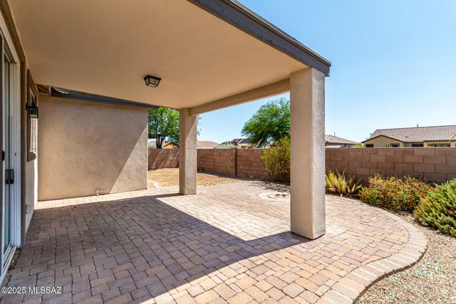 120 W Vuelta Friso, Sahuarita, AZ 85629