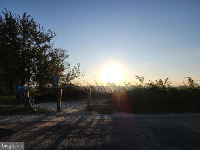 713 BAY DR, Stevensville, MD 21666