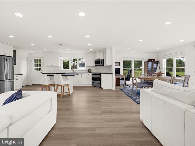 713 BAY DR, Stevensville, MD 21666
