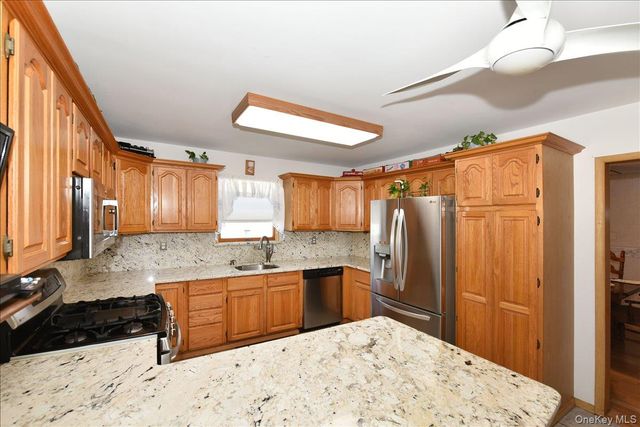 236 Thelma Avenue, Merrick, NY 11566