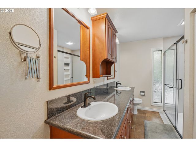 13501 Ne 19TH St, Vancouver, WA 98684