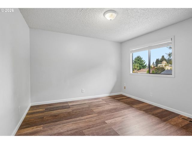 13501 Ne 19TH St, Vancouver, WA 98684