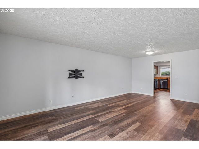 13501 Ne 19TH St, Vancouver, WA 98684