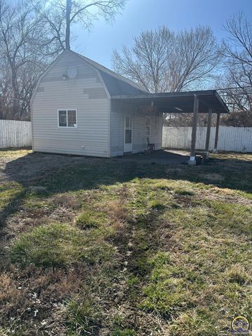 811 Watson St, Emporia, KS 66801