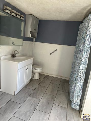 811 Watson St, Emporia, KS 66801