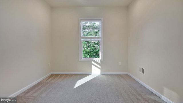 1337 MAPLE VIEW PL SE, Washington, DC 20020