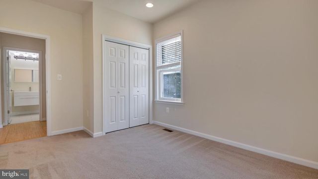 1337 MAPLE VIEW PL SE, Washington, DC 20020
