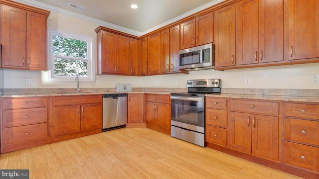 1337 MAPLE VIEW PL SE, Washington, DC 20020