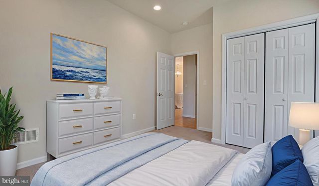 1337 MAPLE VIEW PL SE, Washington, DC 20020