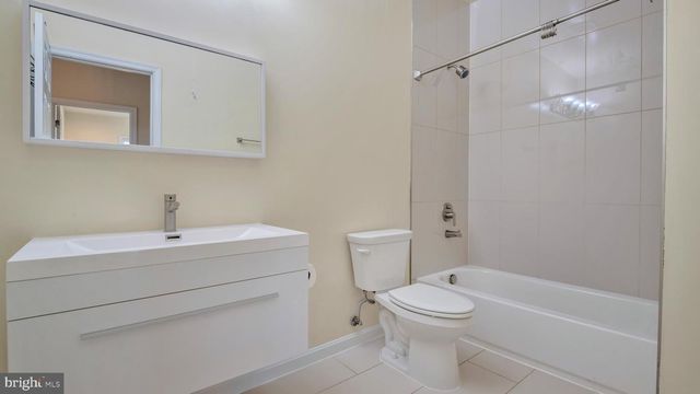 1337 MAPLE VIEW PL SE, Washington, DC 20020