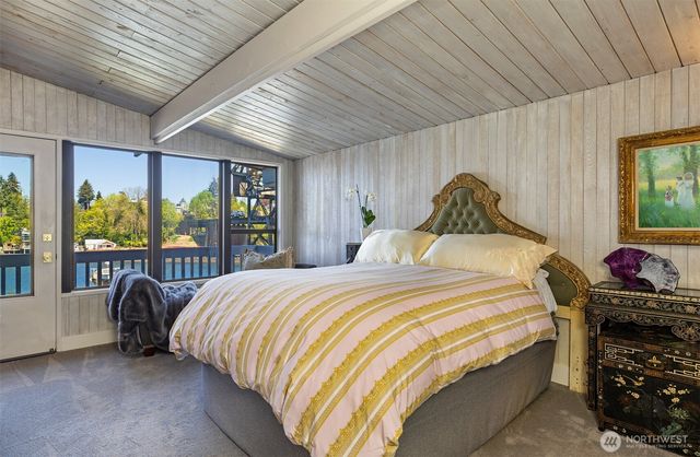 3510 W Commodore Way, Seattle, WA 98199