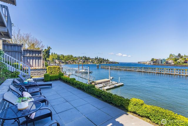 3510 W Commodore Way, Seattle, WA 98199