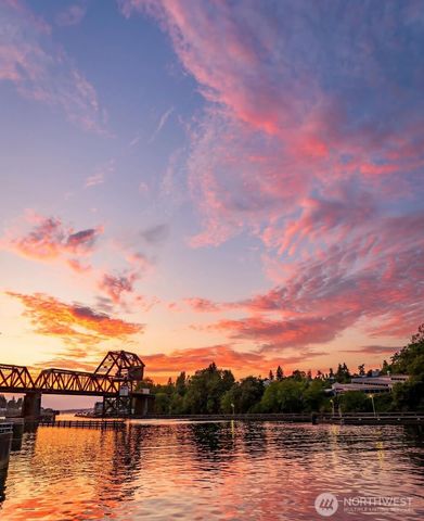 3510 W Commodore Way, Seattle, WA 98199