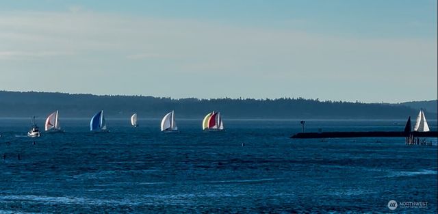 3510 W Commodore Way, Seattle, WA 98199