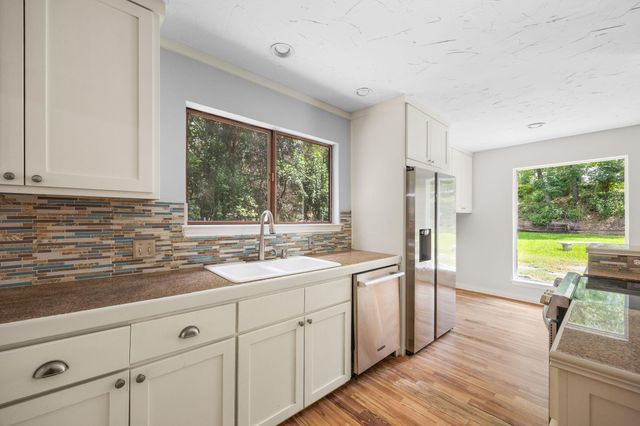 2218 Bahama RD, Austin, TX 78733