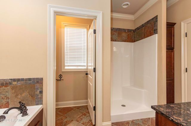 308 Forest Creek Drive 100, Scott, LA 70583
