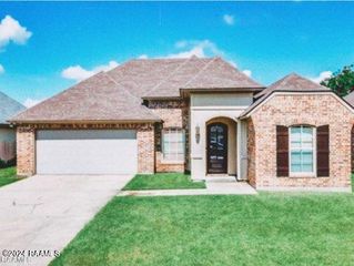 308 Forest Creek Drive 100, Scott, LA 70583
