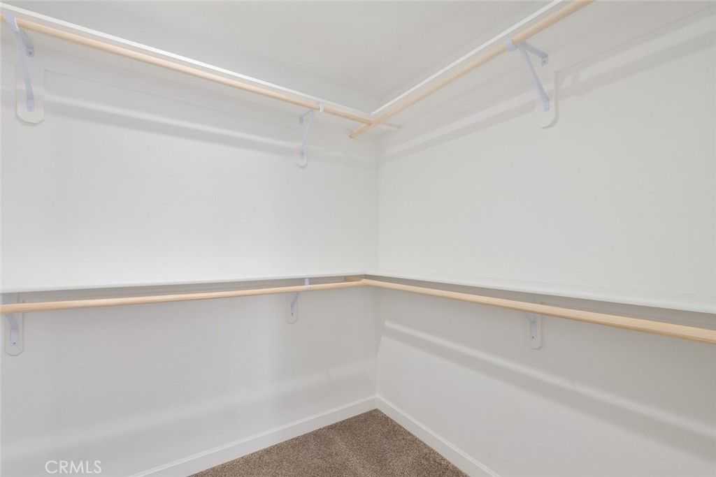 Image 20 of property listing at 24162 Shoshone Road, Apple Valley, CA 92307